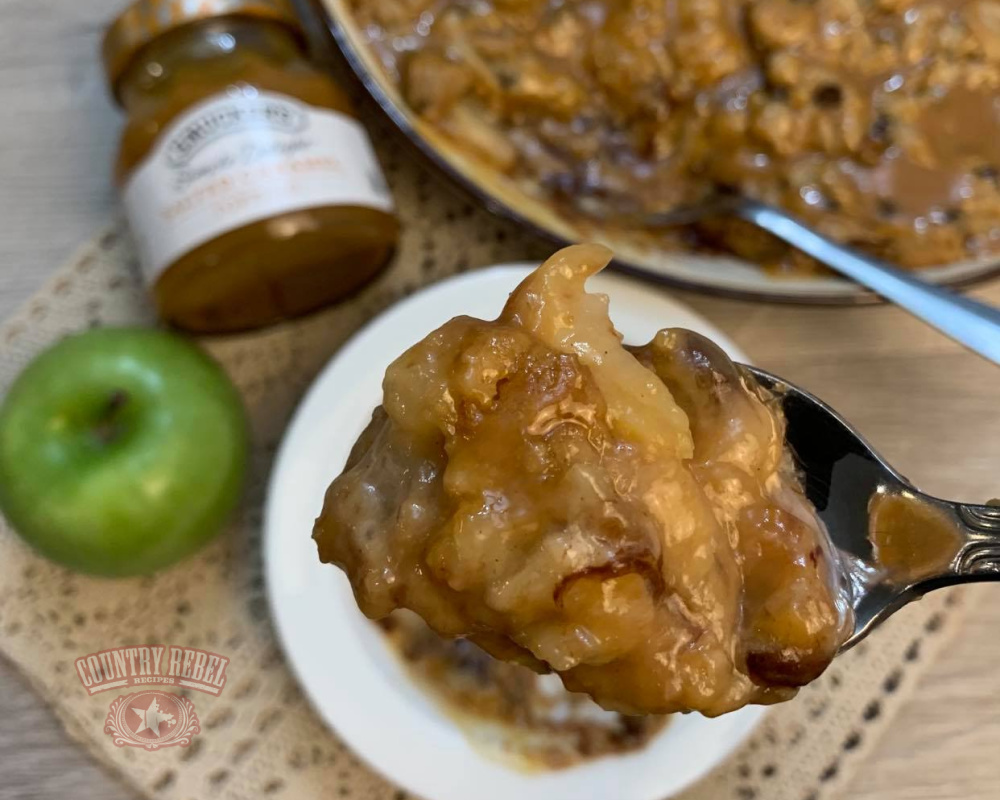 3-Ingredient Caramel Apple Turtle Crisp – Last-Minute Dessert