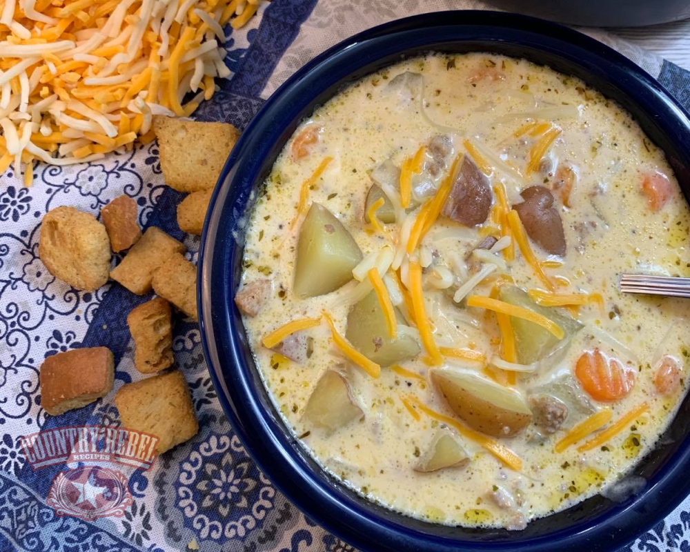 Creamy 3-Cheese Cheeseburger Soup Recipe – Packed With Flavor
